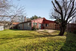 2101 Deerfield Dr, Carrollton, TX 75007 - Photo 23