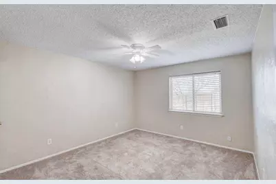 2101 Deerfield Drive, Carrollton, TX 75007 - Photo 19