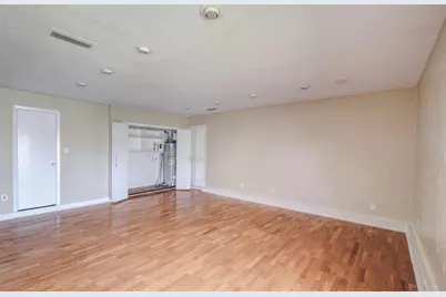 2101 Deerfield Drive, Carrollton, TX 75007 - Photo 13