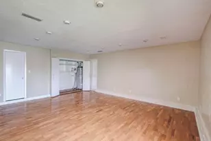 2101 Deerfield Dr, Carrollton, TX 75007 - Photo 13