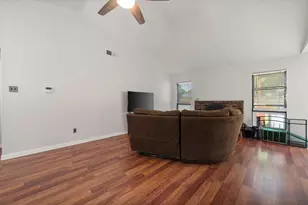 4212 Glen Pines Dr, Arlington, TX 76016 - Photo 7