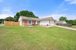 4212 Glen Pines Dr, Arlington, TX 76016 - Photo 3