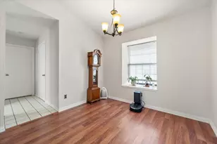 4212 Glen Pines Dr, Arlington, TX 76016 - Photo 11