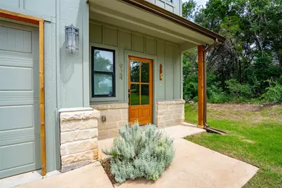 924 Arkansas River Drive, Granbury, TX 76048 - Photo 5