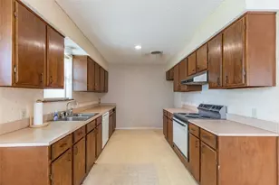 3265 Woodhollow Cir, Abilene, TX 79606 - Photo 9