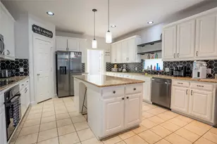 1444 Mercury Ln, Lancaster, TX 75134 - Photo 7