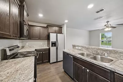 1549 Sierra Estate Trail, Fort Worth, TX 76119 - Photo 7