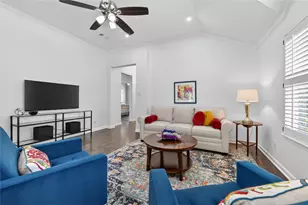 1557 Shannon Dr, Lewisville, TX 75077 - Photo 5
