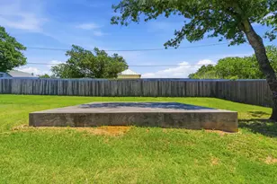 117 Bryan St, Jacksboro, TX 76458 - Photo 31