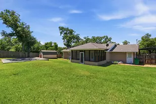 117 Bryan St, Jacksboro, TX 76458 - Photo 29