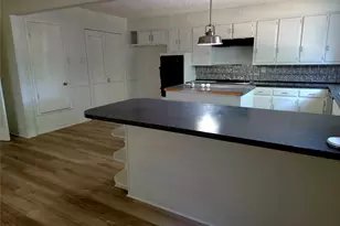 200 S Preston St, Wolfe City, TX 75496 - Photo 15