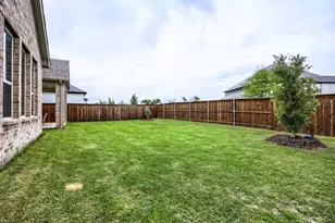 1913 Bristol St, Celina, TX 75009 - Photo 31