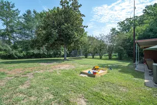 200 W Kansas St, Van, TX 75790 - Photo 35
