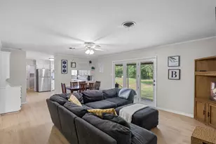 200 W Kansas St, Van, TX 75790 - Photo 23
