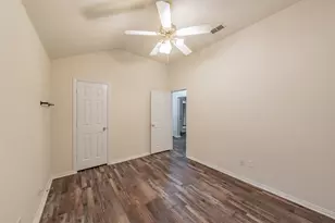 3917 Larkspur Dr, Haltom City, TX 76137 - Photo 5