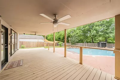 3917 Larkspur Drive, Haltom City, TX 76137 - Photo 19