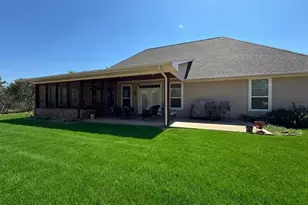 1253 Abigail Ln, Glen Rose, TX 76043 - Photo 7