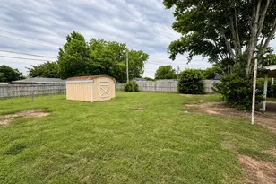 1507 Hulme St, Bowie, TX 76230 - Photo 23