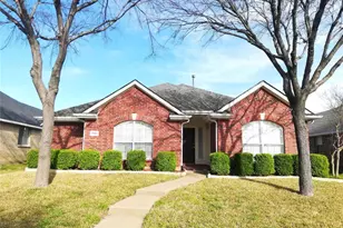 1724 River Oaks Dr, Allen, TX 75002 - Photo 1