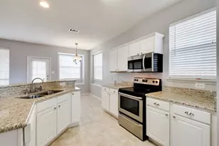 7813 Park Run Rd, Fort Worth, TX 76137 - Photo 9