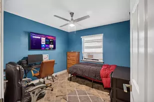 341 Blueberry Ln, Grand Prairie, TX 75052 - Photo 13