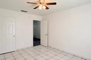 1202 Spell Ave, Cleburne, TX 76033 - Photo 19