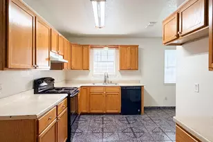 1202 Spell Ave, Cleburne, TX 76033 - Photo 15