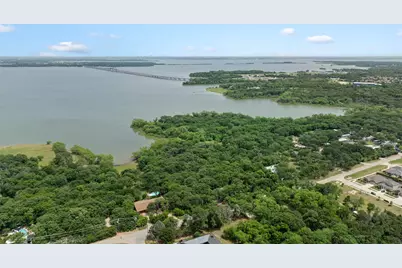 403 S Shady Shores Road, Shady Shores, TX 76208 - Photo 15