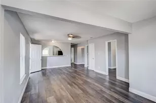 1809 Birdell St, Fort Worth, TX 76105 - Photo 3