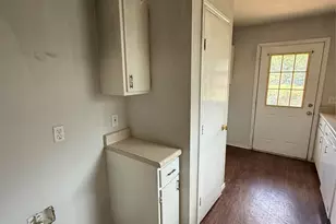 10937 Rockstone Dr, Balch Springs, TX 75180 - Photo 7