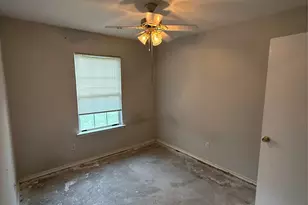 10937 Rockstone Dr, Balch Springs, TX 75180 - Photo 15