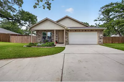 901 E 3rd Street, Springtown, TX 76082 - Photo 1