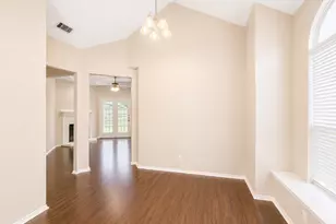 2012 Creek Royal Dr, Mesquite, TX 75181 - Photo 7