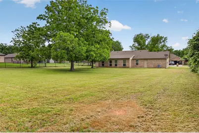 505 E 5th Street, Springtown, TX 76082 - Photo 35
