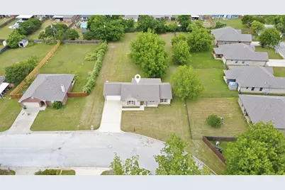 505 E 5th Street, Springtown, TX 76082 - Photo 37