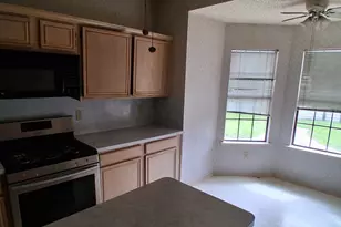 2215 Stillwater Dr, Mesquite, TX 75181 - Photo 5