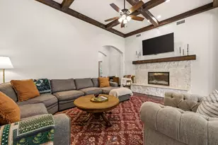 1092 Holly Ln, Lewisville, TX 75067 - Photo 9