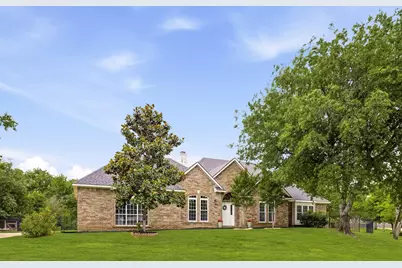 1092 Holly Lane, Lewisville, TX 75067 - Photo 3