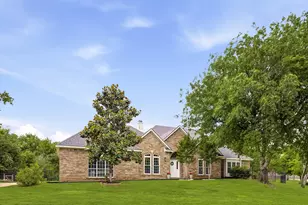 1092 Holly Ln, Lewisville, TX 75067 - Photo 3