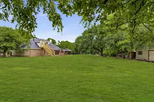 1092 Holly Ln, Lewisville, TX 75067 - Photo 37