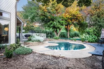 810 Highland Hills Lane, Highland Village, TX 75077 - Photo 29