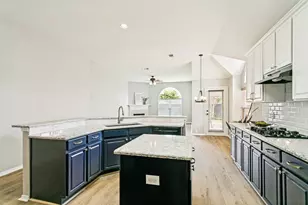 11249 Las Polamas Dr, Frisco, TX 75033 - Photo 9