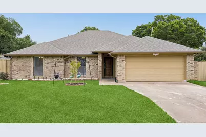 5401 Oak Branch Drive, Arlington, TX 76016 - Photo 1