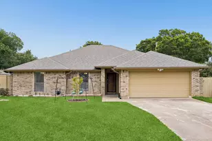 5401 Oak Branch Dr, Arlington, TX 76016 - Photo 1