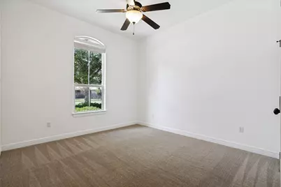 204 Captains Court, Granbury, TX 76049 - Photo 23