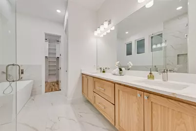 3530 Gibsondell Avenue, Dallas, TX 75211 - Photo 25