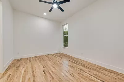 3530 Gibsondell Avenue, Dallas, TX 75211 - Photo 33