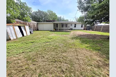 101 Mel Street, Winters, TX 79567 - Photo 11