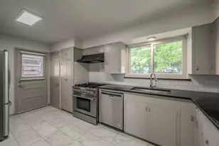 4411 Merrell Rd, Dallas, TX 75229 - Photo 7