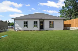 913 Pease River Dr, Granbury, TX 76048 - Photo 35